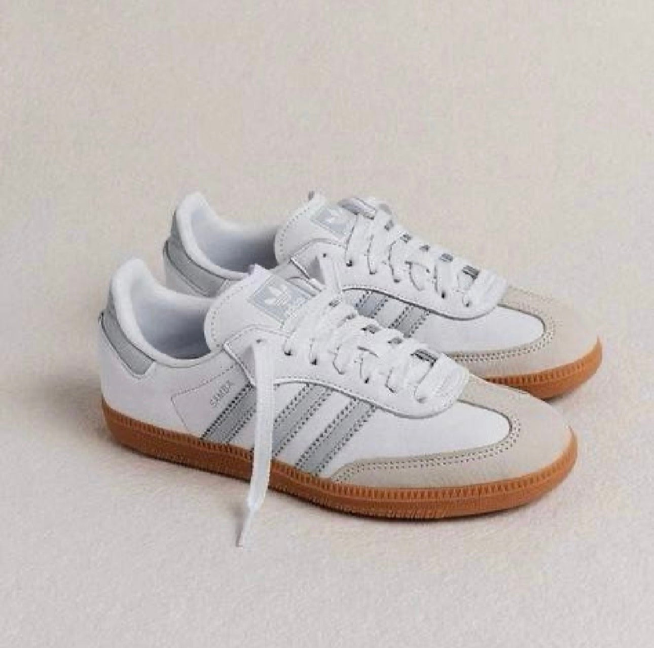 SAMBA BRANCO CINZA