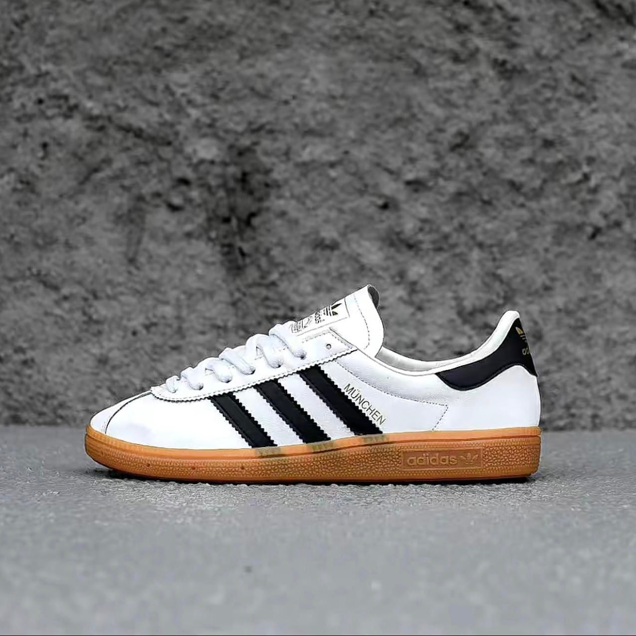 ADIDAS MUNCHEN BRANCO PRETO